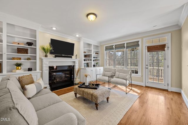 341 Oxfordshire Lane, Chapel Hill, NC 27517