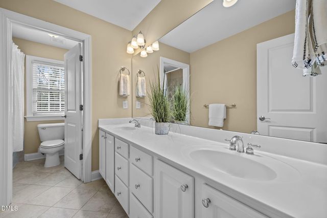 341 Oxfordshire Lane, Chapel Hill, NC 27517