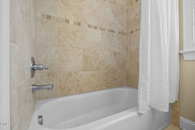 341 Oxfordshire Lane, Chapel Hill, NC 27517