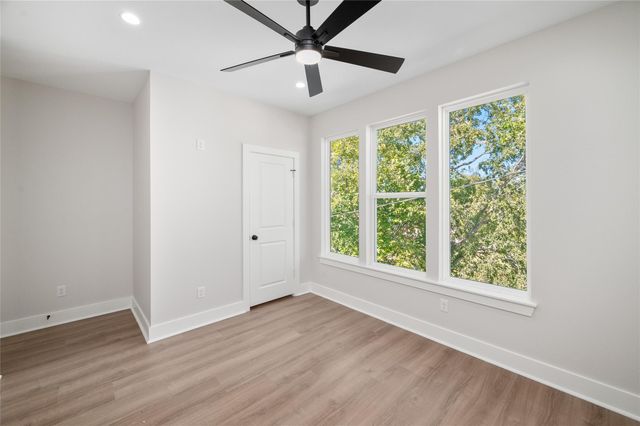 921 East 38th Street, Houston, TX 77022