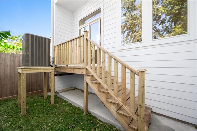 921 East 38th Street, Houston, TX 77022