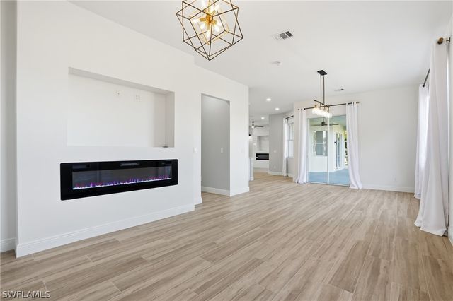 3479 Ocean Bluff CT, Naples, FL 34120