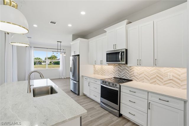 3479 Ocean Bluff CT, Naples, FL 34120