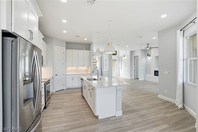 3479 Ocean Bluff CT, Naples, FL 34120