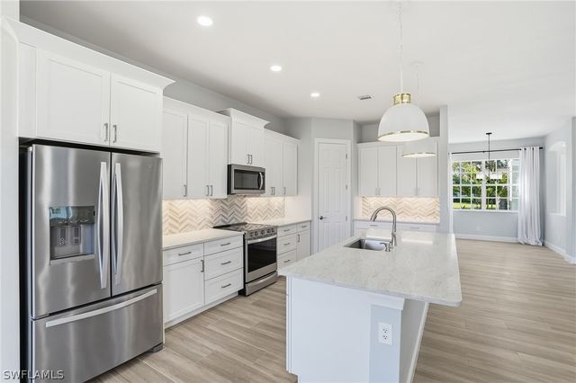 3479 Ocean Bluff CT, Naples, FL 34120