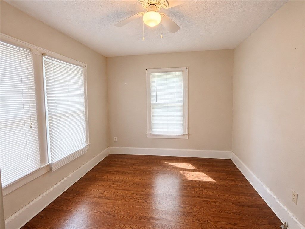 645 W Yoakum Ave, Aransas Pass, TX 78336 — photo 5