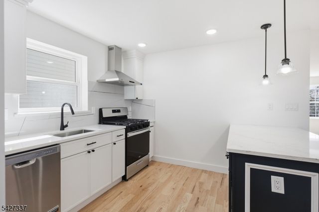 307 Chilton St, Elizabeth City, NJ 07208