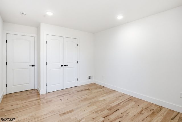 307 Chilton St, Elizabeth City, NJ 07208