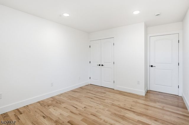307 Chilton St, Elizabeth City, NJ 07208