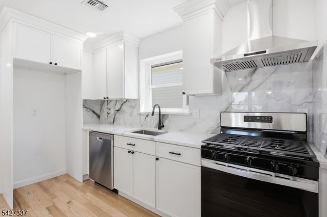 307 Chilton St, Elizabeth City, NJ 07208