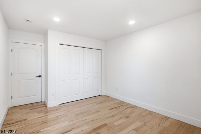 307 Chilton St, Elizabeth City, NJ 07208