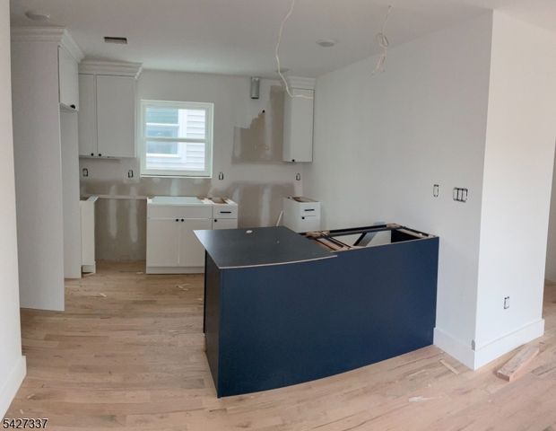 307 Chilton St, Elizabeth City, NJ 07208