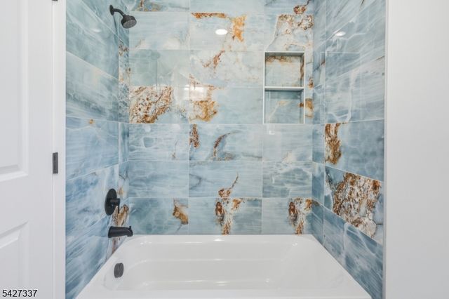 307 Chilton St, Elizabeth City, NJ 07208