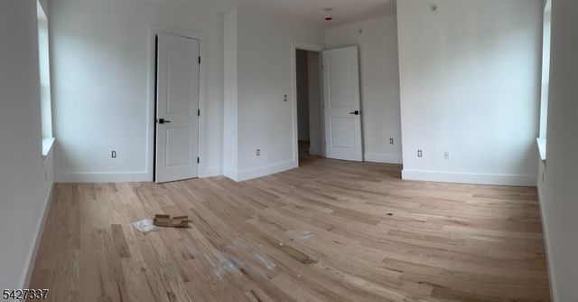 307 Chilton St, Elizabeth City, NJ 07208