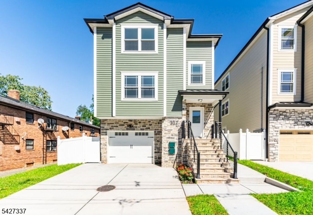 307 Chilton St, Elizabeth City, NJ 07208 — photo 2