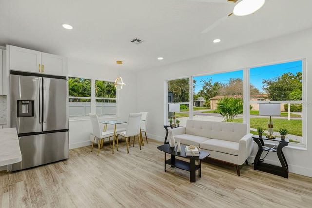 524 50TH AVENUE S, St Petersburg, FL 33705