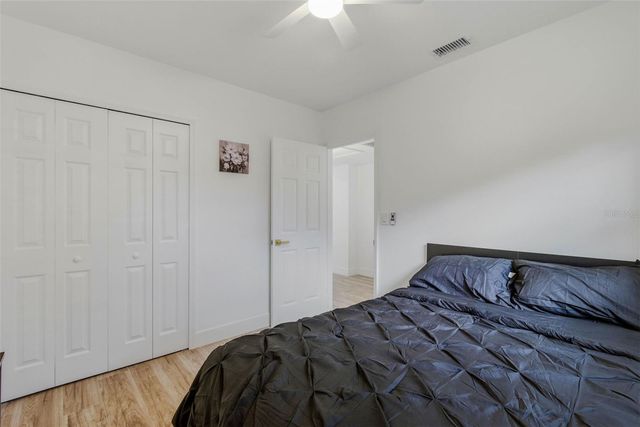 524 50TH AVENUE S, St Petersburg, FL 33705