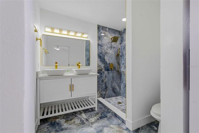 524 50TH AVENUE S, St Petersburg, FL 33705