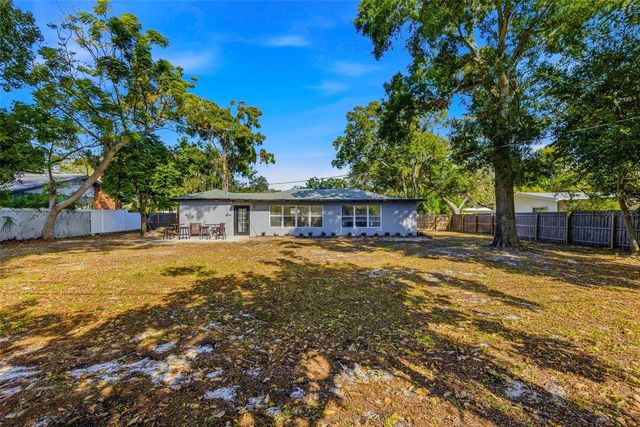 524 50TH AVENUE S, St Petersburg, FL 33705