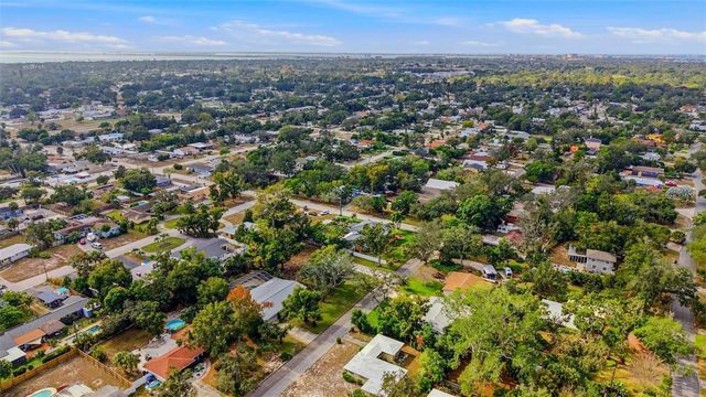524 50TH AVENUE S, St Petersburg, FL 33705