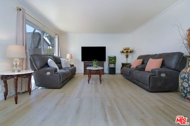 10341 Canoga Avenue 22, Chatsworth (los Angeles), CA 91311