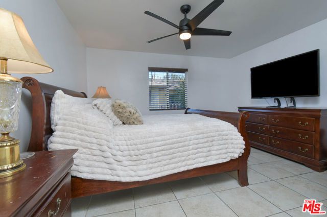 10341 Canoga Avenue 22, Chatsworth (los Angeles), CA 91311