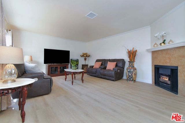 10341 Canoga Avenue 22, Chatsworth (los Angeles), CA 91311