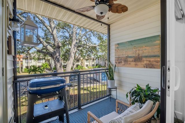 346 MOORINGS COVE DRIVE 346, Tarpon Springs, FL 34689