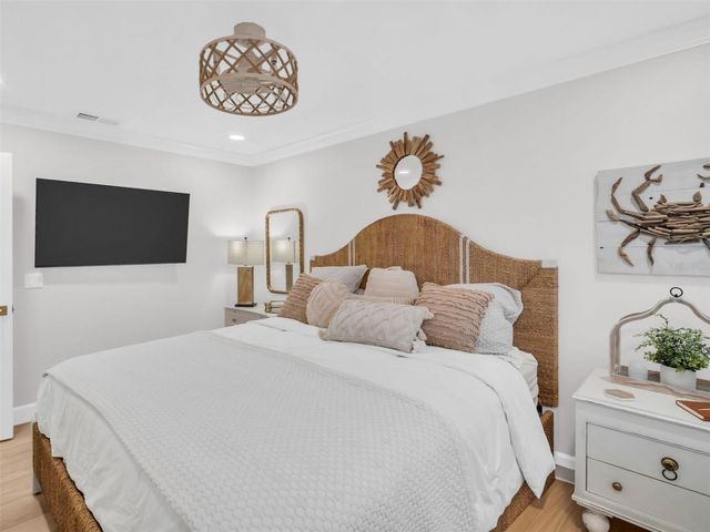 346 MOORINGS COVE DRIVE 346, Tarpon Springs, FL 34689