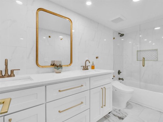 346 MOORINGS COVE DRIVE 346, Tarpon Springs, FL 34689