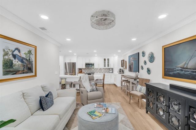 346 MOORINGS COVE DRIVE 346, Tarpon Springs, FL 34689