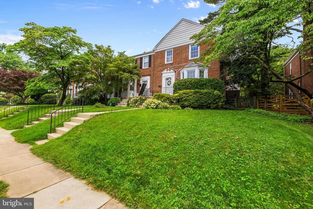 6449 BLENHEIM RD, Baltimore, MD 21212