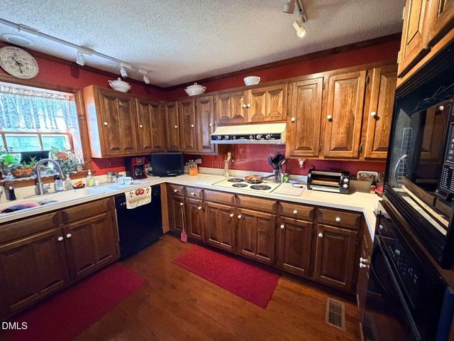 9222 Midway Road, Bailey, NC 27807