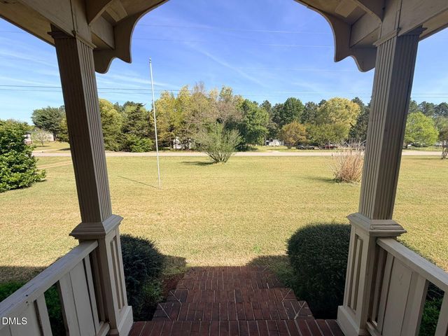 9222 Midway Road, Bailey, NC 27807