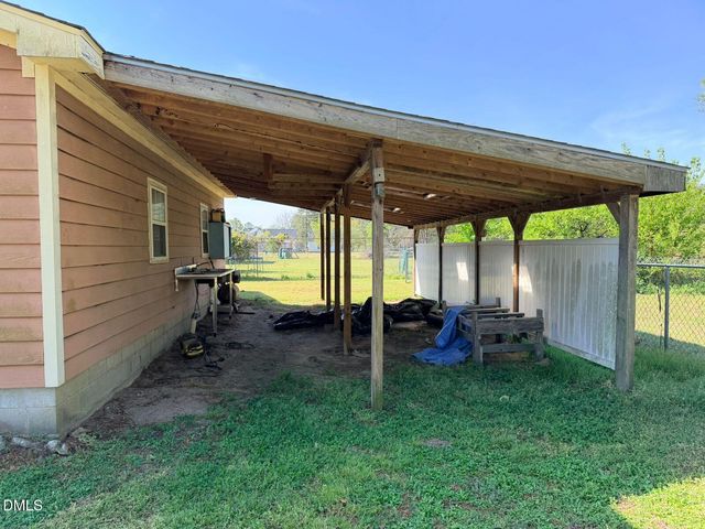 9222 Midway Road, Bailey, NC 27807