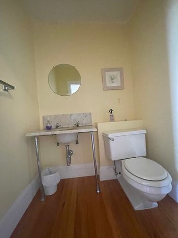 811 E.Broadway 2, Boston, MA 02127