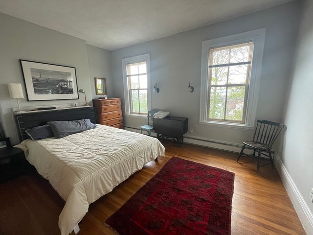 811 E.Broadway 2, Boston, MA 02127