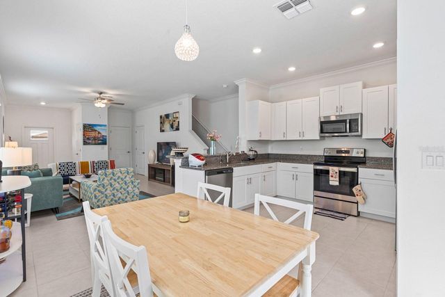 36498 CAMP FIRE TERRACE, Zephyrhills, FL 33541