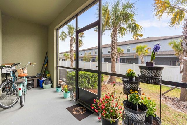 36498 CAMP FIRE TERRACE, Zephyrhills, FL 33541