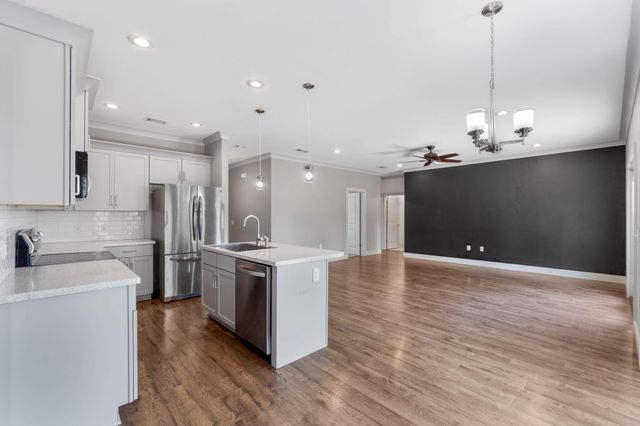 4464 Goldfinch Way, Crestview, FL 32539