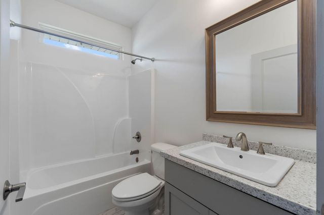 4464 Goldfinch Way, Crestview, FL 32539