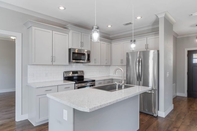 4464 Goldfinch Way, Crestview, FL 32539