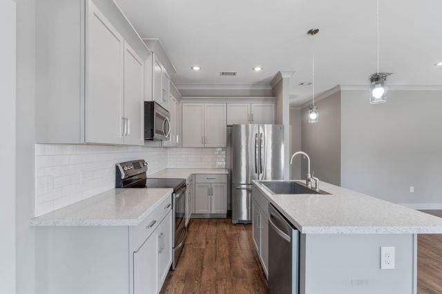 4464 Goldfinch Way, Crestview, FL 32539