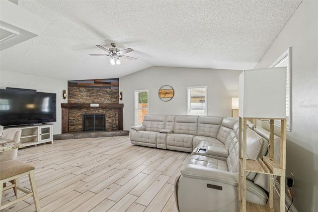4706 WANDERING WAY, Tampa, FL 33624