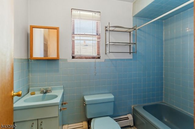 47 Rankin St, Elizabeth City, NJ 07206