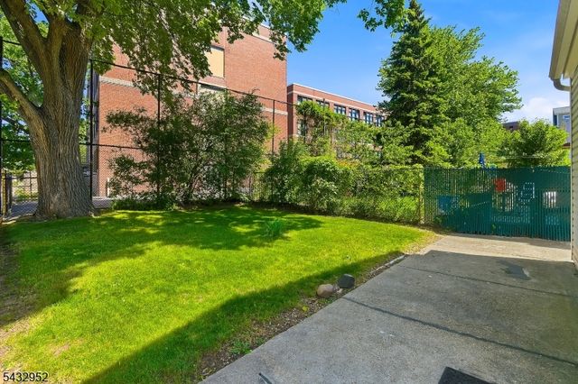 47 Rankin St, Elizabeth City, NJ 07206