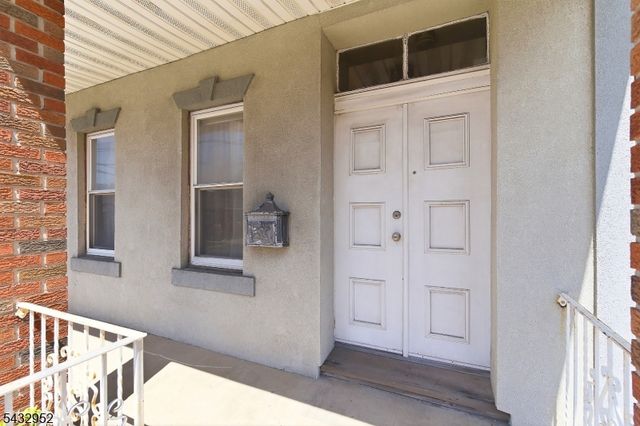 47 Rankin St, Elizabeth City, NJ 07206