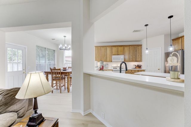 515 Deer Hollow Drive, Sugar Land, TX 77479