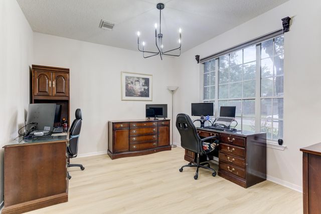 515 Deer Hollow Drive, Sugar Land, TX 77479