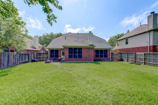 515 Deer Hollow Drive, Sugar Land, TX 77479
